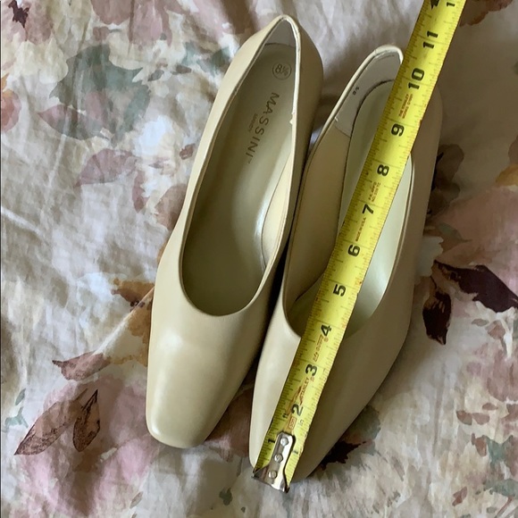 MOVED〰️ Gorgeous Vintage Heels - Picture 8 of 8